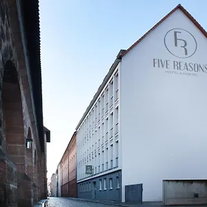 Hostel Five Reasons &, Neurenberg